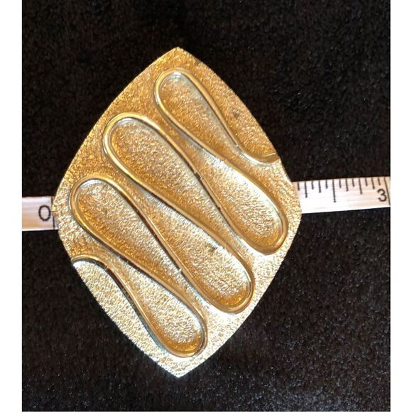 SARAH COVENTRY - Vintage (1961) Signed Silvertone “Silvery Nile” Pendant/Brooch - Picture 5 of 11